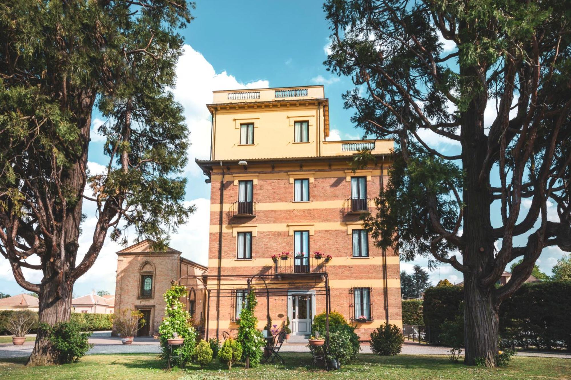 Hotel Villa Liberty Pontecurone Exterior foto