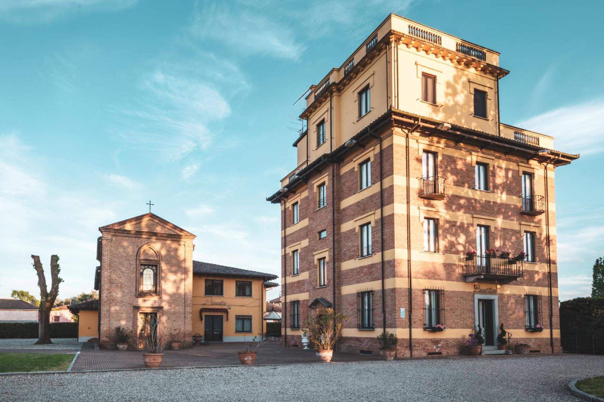 Hotel Villa Liberty Pontecurone Exterior foto