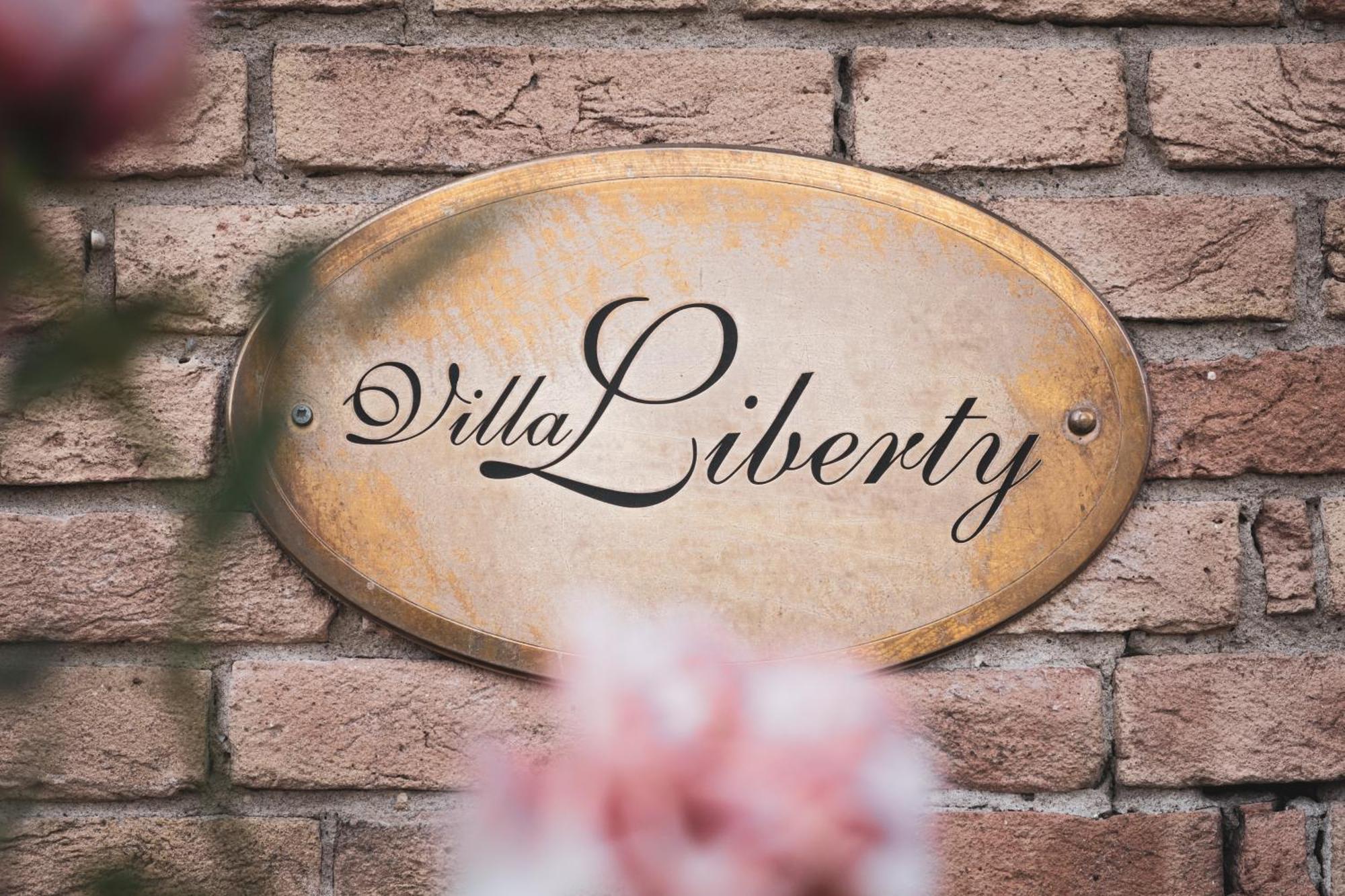Hotel Villa Liberty Pontecurone Exterior foto